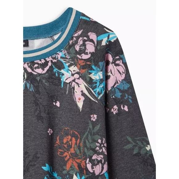 Torrid Classic Fit Cozy Fleece Raglan Rib Trim SweatshirtSize 2(2x) - Picture 2 of 4